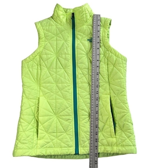 THE NORTH FACE Women's Quilted Puffer Vest Yellow Green Turquoise Sz XS - Picture 13 of 16
